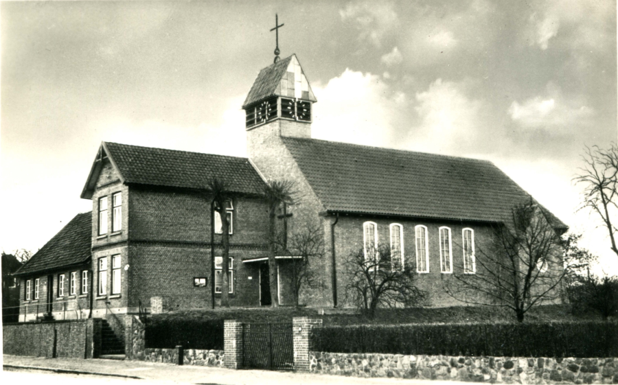 Erste römisch-katholische Kirche Heilig Kreuz, Museumsdorf Volksdorf