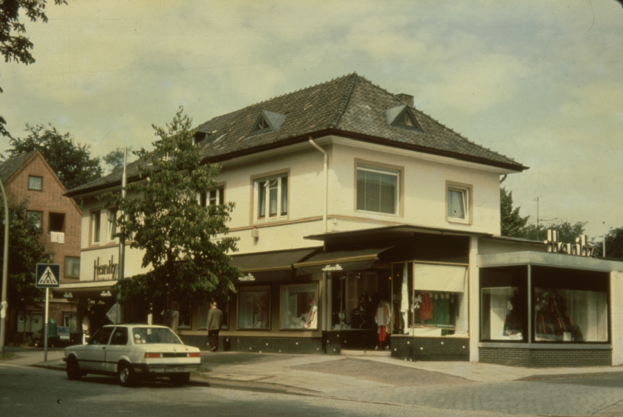 Wohn- und Geschäftshaus, Im alten Dorfe 37, Museumsdorf Volksdorf