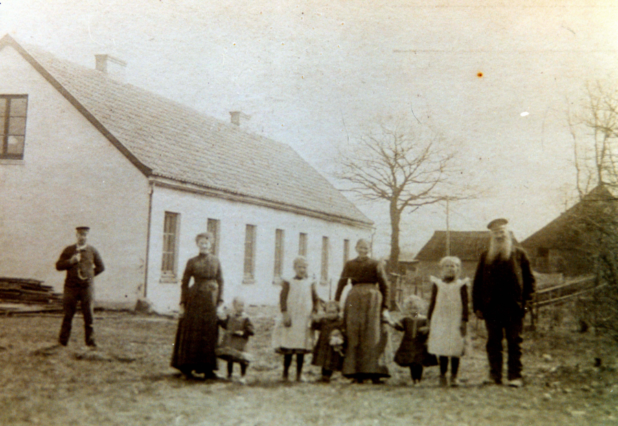 Lerchenberg 16 / Ecke Ahrensburger Weg, Museumsdorf Volksdorf